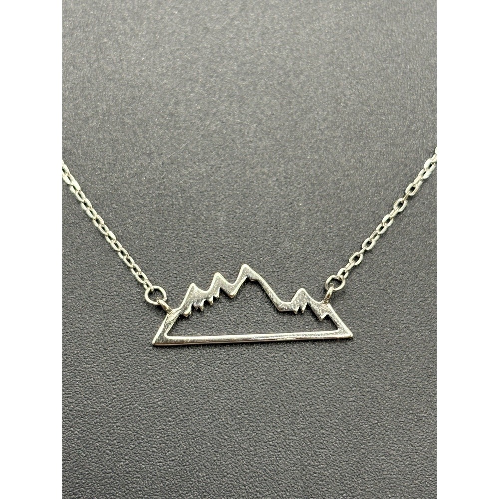 New Condition 18" Sterling Silver Mountain Necklace 925